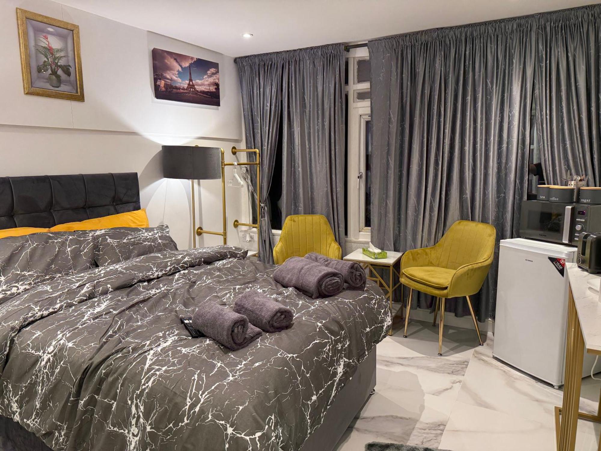Luxury In Victoria, 7 Minutes Walk To Victoria Station, 4 Alloggio in famiglia
